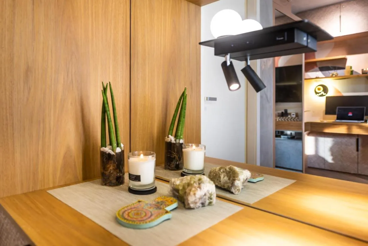 Edificio Setin Republica Downtown: Charming Apartment with Pool & Gym Sao Paulo