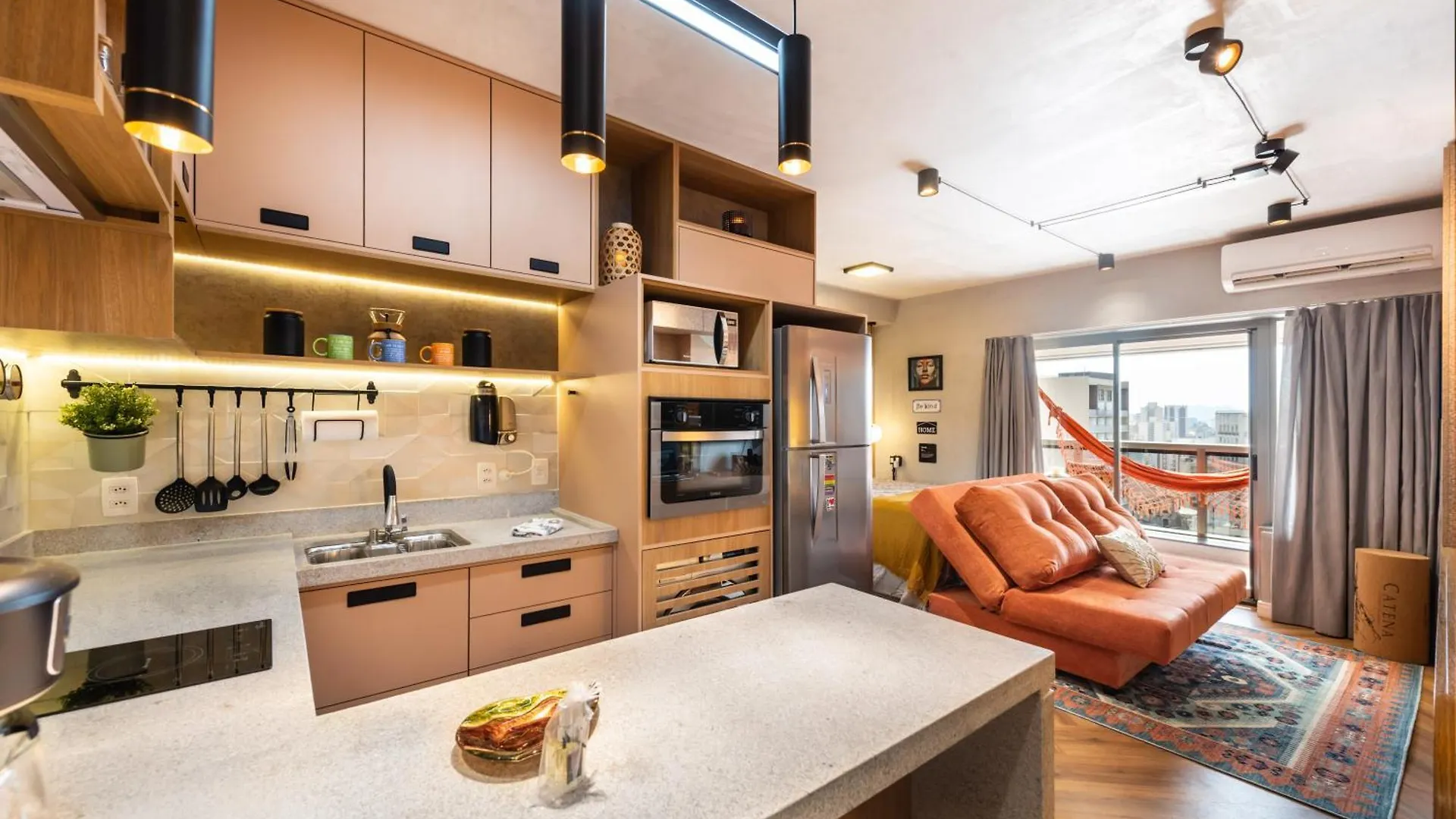 Edificio Setin Republica Downtown: Charming Apartment with Pool & Gym Sao Paulo